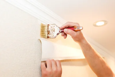 Pose de papier peint au Poinçonnet — revêtements muraux et toiles de verre